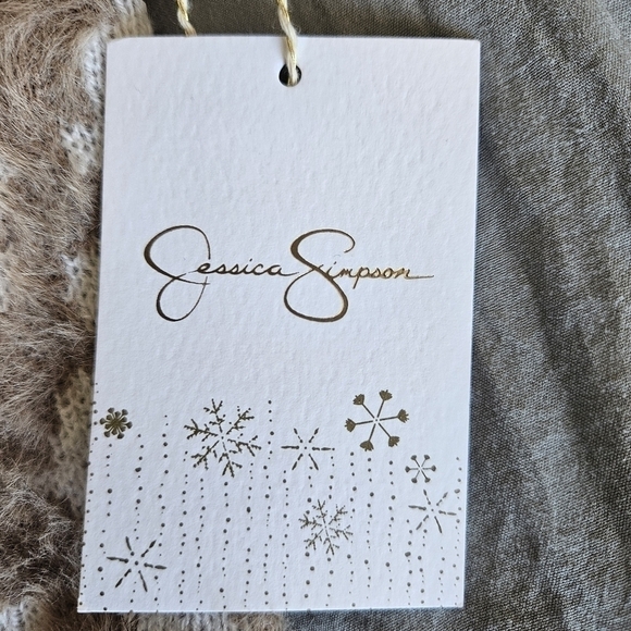 Jessica Simpson Women's Fuzzy Sweater Vest Leopard Pattern - Picture 9 of 13